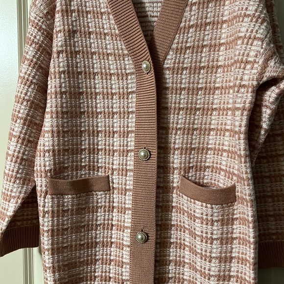 SOLD aritzia babaton lacer cardigan - Picture 3 of 6
